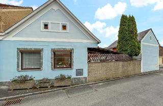 Einfamilienhaus kaufen in 7503 Großpetersdorf, Update! - Individueller Hof 10 Min. vor Oberwart. - Liebevoller Eigengarten und Rohdachboden mit Potential.