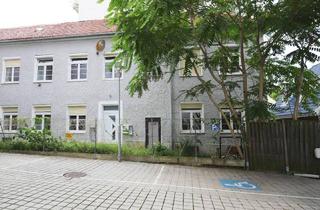 Haus kaufen in 8020 Graz, Zinshaus, renovierungsbedürftig, mit großem Parkplatz, auch für Praxis geeignet.