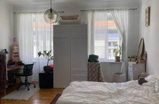 Wohnung mieten in Dominikanergasse/ Maria-Stromberger-Gasse, 8020 Graz, Absolut gemütliche 2-Zimmer-Wohnung in zentraler Lage ganz nahe der Inneren Stadt mit Balkon - Provisionsfrei!