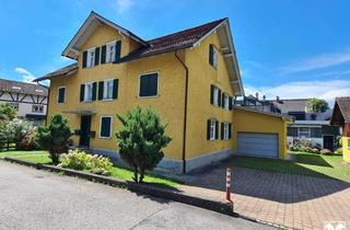 Mehrfamilienhaus kaufen in 6830 Rankweil, Charmantes Anwesen mit Remise und zwei stilvollen Altbauwohnungen