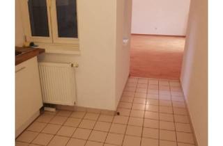 Wohnung kaufen in Zinckgasse, 1150 Wien, Unbefristet vermietete Altbauwohnung im wunderbaren Innenhof - 3.100,- €/m²