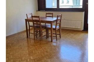 Wohnung mieten in Waidhausenstraße, 1140 Wien, Geräumige 3-Zimmer mit Loggia in guter Lage - WG geeignet