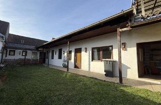 Einfamilienhaus kaufen in 2144 Altlichtenwarth, Renovierungsbedürftiges Einfamilienhaus in Altlichtenwarth - ca. 99m2 WFL, 4 Zimmer, Einbauküche, Garage