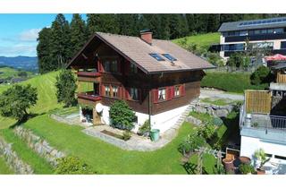 Haus kaufen in Hampmann 158, 6941 Langenegg, Zweifamilienhaus mit herrlicher Aussicht in Langenegg