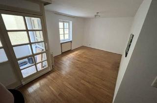 Wohnung mieten in Hauptplatz 26/Linzer Gasse 1, 4910 Ried im Innkreis, Heimelige Single-Wohnung im Zentrum von Ried