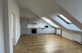 Wohnung mieten in Halbgasse, 1070 Wien, UNBEFRISTET - Lichtdurchflutete, ruhige und moderne 4-Zimmer Dachgeschosswohnung mit Wohnküche, 3 Terrassen, Abstellraum und Kellerabteil