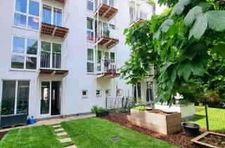 Wohnung kaufen in Mitterberggasse, 1180 Wien, Nochmals reduziert! Blick ins Grüne + Absolute Hofruhelage! Frisch sanierte Kleinwohnung mit hofseitigem Balkon! Tolle Infrastruktur + Garagenplatz im Haus! Jetzt zugreifen!