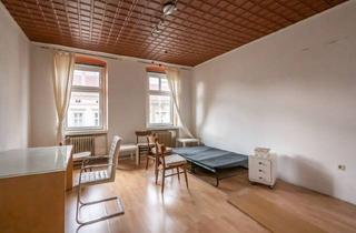 Wohnung kaufen in Neustiftgasse, 1070 Wien, ++NEU++ Sanierungsbedürftige 3-Zimmer Altbau-Wohnung in tolle Lage - großes Potenzial!