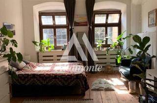 Wohnung kaufen in Domplatz, 6020 Innsbruck, Tolle Stilaltbau-Wohnung mit rd. 116,6 m² Nutzfläche & gemeinsamen Balkon im Herzen der Innsbrucker City am Domplatz