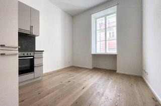 Wohnung mieten in 2700 Wiener Neustadt, 2-Zimmer Wohnung mit Freifläche in charmanten Altbau mitten am Hauptplatz