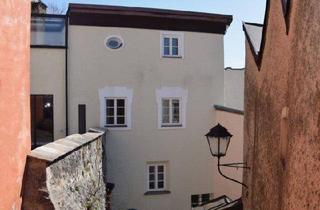 Haus mieten in Imbergstiege, 5020 Salzburg, SALZBURG-KULISSE INKLUSIVE: Reizendes 4-Zimmer-Altstadthaus mit Traumblick & Terrasse - Ein Stöckl samt Gärtl und Höfl am Stein