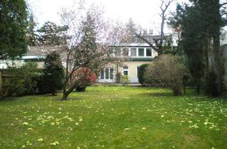 Einfamilienhaus kaufen in Anton-Langer-Gasse, 1130 Wien, Charmantes, großzügiges Einfamilienhaus mit Potenzial im Dornröschenschlaf und großem Naturgarten in begehrter Lage (!)