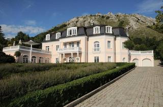 Villen zu kaufen in 2410 Hainburg an der Donau, Herrenhaus Villa - in Hainburg an der Donau - Luxus, Komfort und Raum auf 1.339m²