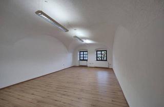 Büro zu mieten in Stadtplatz, 5280 Braunau am Inn, Neu renoviertes Geschäftslokal/ Büro/ Kanzlei in bester Lage am Stadtplatz zu vermieten. PROVISIONSFREI