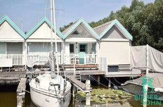 Haus kaufen in 7100 Neusiedl am See, Das Leben genießen - direkt am Wasser! Badehaus mit Seezugang und Bootsanlegestelle!