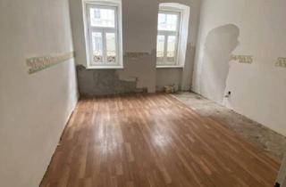 Wohnung kaufen in Yppenplatz, 1160 Wien, Kleine sanierungsbedürftige Wohnung am Yppenplatz