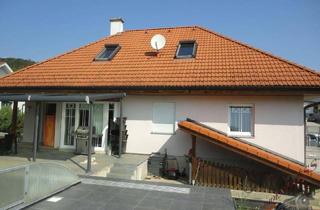 Einfamilienhaus kaufen in 2630 Ternitz, Tolles Einfamilienhaus mit großem Pool (8x4), ausbaubarem Dachgeschoß und Doppelgarage wartet auf Sie!