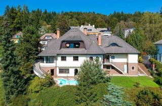 Villen zu kaufen in Berg, 9020 Klagenfurt, Juwel am Kreuzbergl: Villa St. Martin mit freiem Blick auf die Koschuta und Karawanken über Klagenfurt.