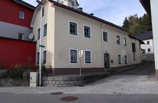 Haus mieten in 4272 Weitersfelden, Teilsaniertes Wohnhaus mit großzügiger Wohnfläche im Zentrum