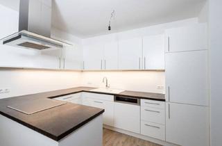 Penthouse kaufen in Shopping City Seiersberg, Autobahn A9, Grazer Innenstadt Innerhalb Von 15 Autominuten Erreichbar, 8054 Seiersberg, HIGHLIGHT - Penthouse mit 181,60 m² Dachterrasse! Egal ob es privat in die Shopping-City-Seiersberg oder beruflich auf die Autobahn geht - hier liegt beides nur einen Katzensprung entfernt. Das Leben ist zu kurz für unnötig-weite Wege!